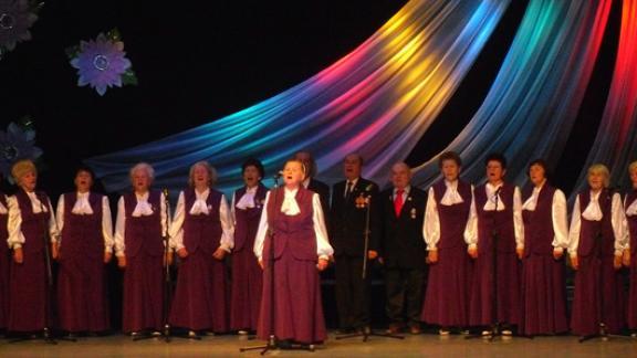 Юбилейный концерт хора ветеранов «Красная гвоздика» состоялся в Невинномысске