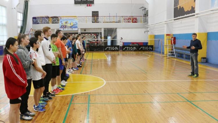 В Ставрополе открыли турнир по бадминтону на призы краевой Думы