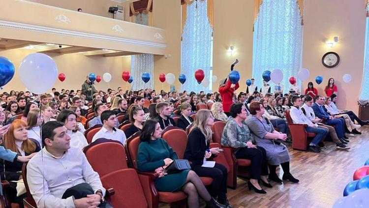 В Ставрополе проходит форум Высшей партийной школы
