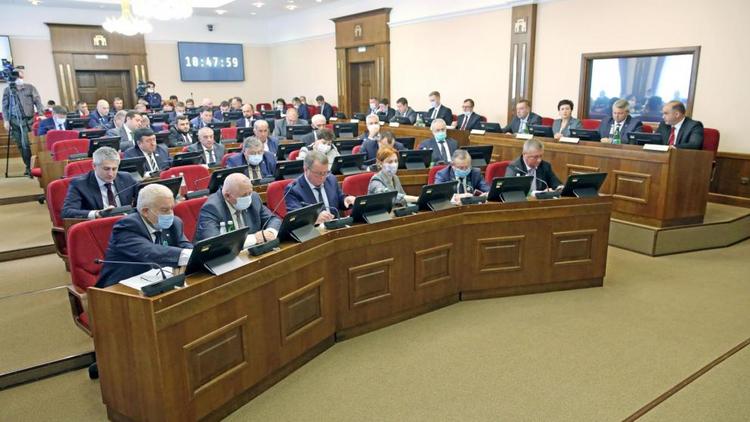 На втором заседании Думы Ставропольского края рассмотрели 27 вопросов