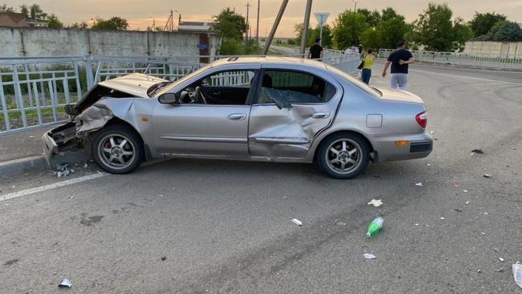 Водитель легковушки спровоцировал аварию с пострадавшими на Ставрополье