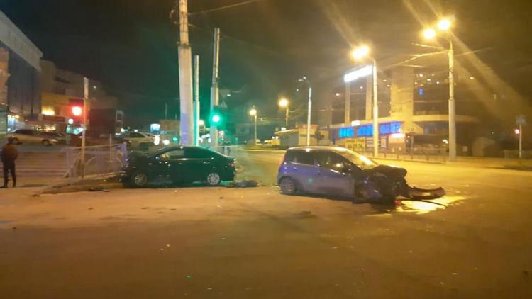 В Юго-Западном районе Ставрополя автоледи попала в больницу после серьёзной аварии
