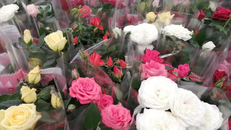 Жители Ставрополя в среднем готовы потратить 2,8 тысячи рублей на цветы к 8 марта