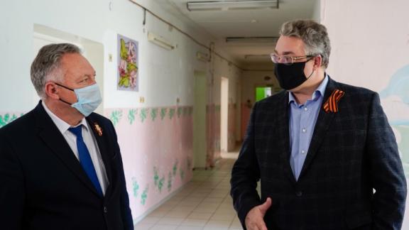 На Ставрополье оборудуют новые больничные койки для пациентов с коронавирусом