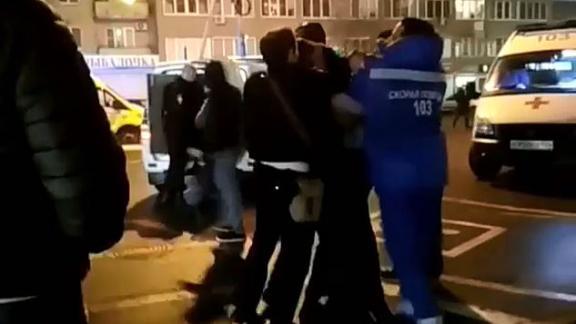 В Пятигорске хулиганы устроили потасовку с бригадой скорой помощи