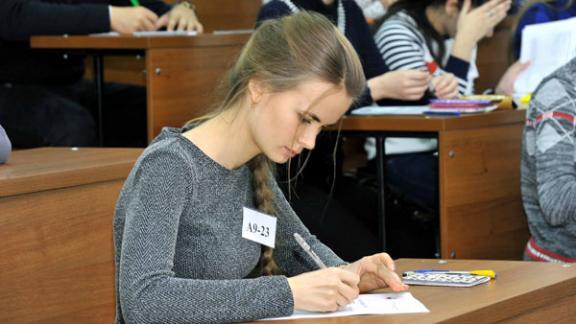 Юные знатоки иностранных языков соревновались в ПГЛУ