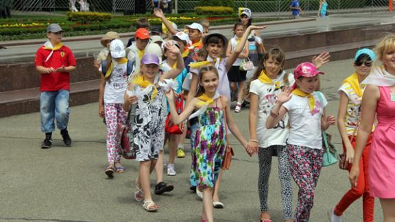 Оздоровительный лагерь «Веселый улей» открылся во Дворце детского творчества Ставрополя