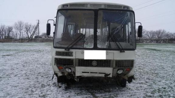 В Георгиевском городском округе 7 человек пострадали в ДТП с неисправным автобусом