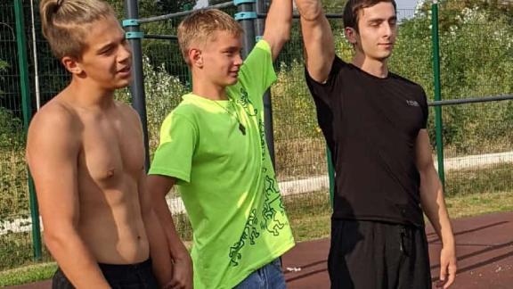 Фестиваль уличной гимнастики собрал в Кисловодске спортсменов из республик СКФО