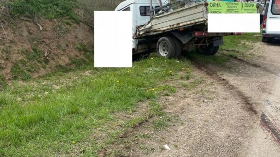 В Будённовском округе в ДТП погиб 26-летний водитель «ГАЗели»