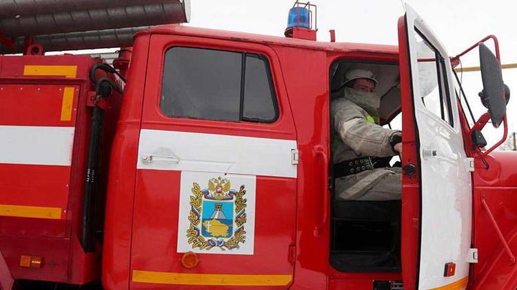 Мужчина спас односельчанина из загоревшегося дома в селе Дмитриевском