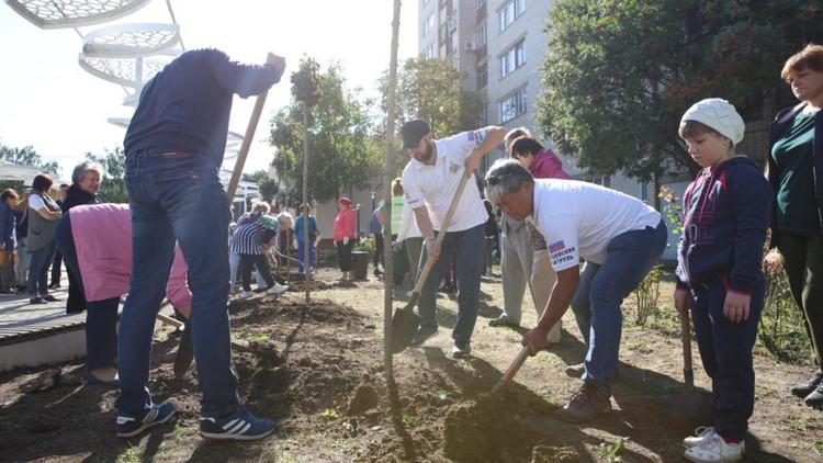 Более 24 га территорий убрали горожане на субботнике в Ставрополе