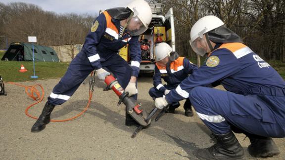 В Ставрополе на Комсомольском озере прошли тренировочные занятия спасателей