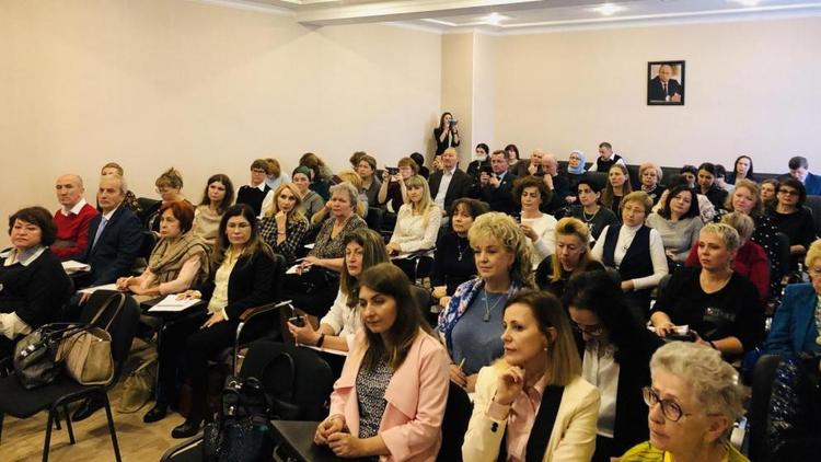 100 лучших офтальмологов России проводят конференцию в Железноводске
