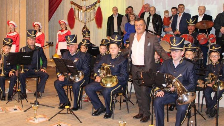 Духовой оркестр Туркменского района отметил 80-летие