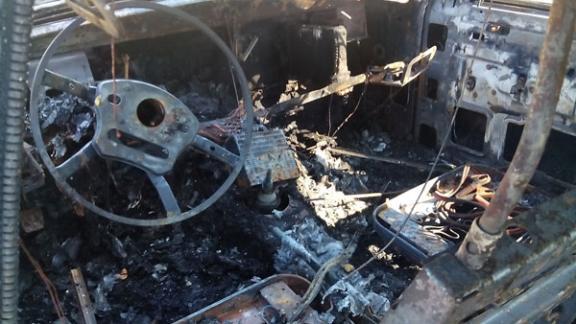 В Предгорном районе пожарные потушили угнанный преступниками автомобиль