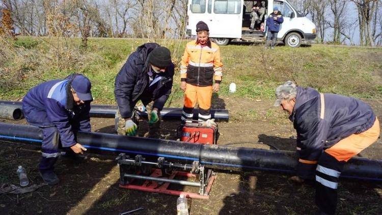 В Грачёвском округе Ставрополья продолжается ремонт водопровода
