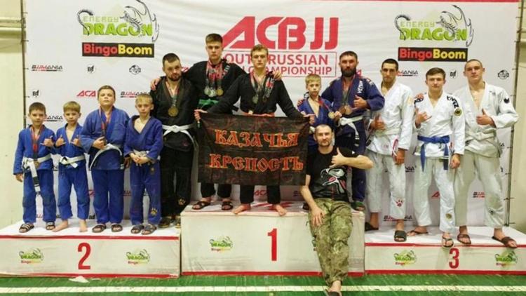 12 медалей завоевали ставропольские спортсмены на турнире Юга России по джиу-джитсу