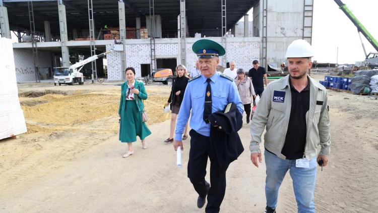 Краевые депутаты оценили ход строительства ставропольского аэропорта