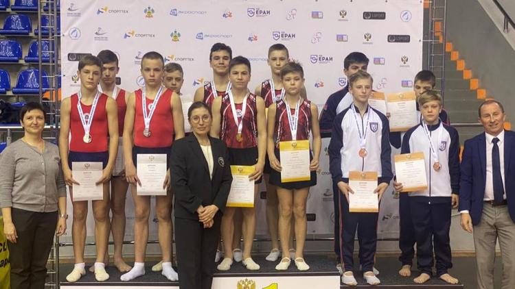 Акробаты из Ставрополя завоевали четыре медали на Первенстве России