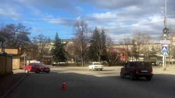 Из открытой двери автобуса в Кисловодске выпала пенсионерка