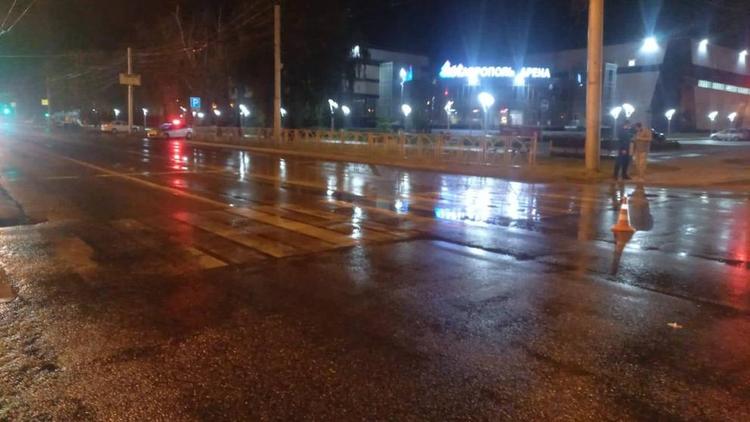 Водитель автомобиля сбил пешехода и скрылся после аварии в Ставрополе