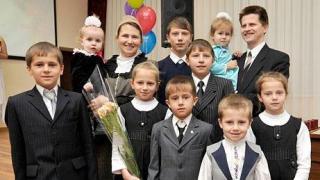 Многодетные матери Ставрополья удостаиваются звания ветерана труда
