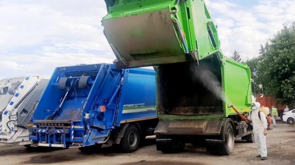В Пятигорске дезинфицировали около 20 мусоровозов