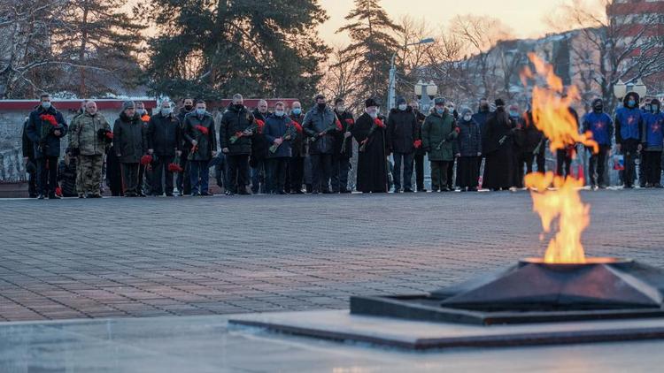 В Ставрополе возложили цветы к мемориалу в годовщину освобождения города от фашистов