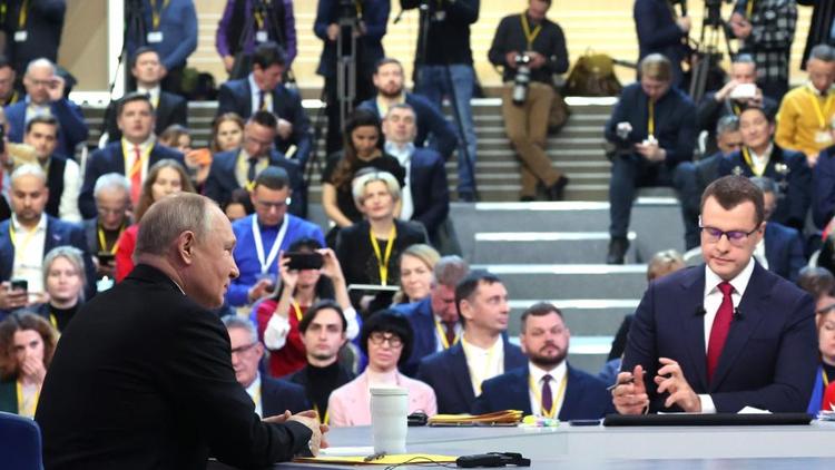 Путин: Надо развивать собственное самолётостроение