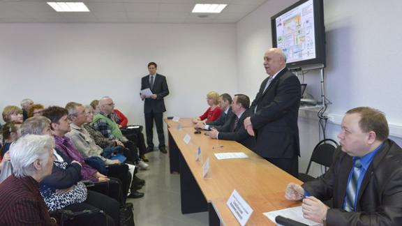 Ставропольские пенсионеры получили сертификаты об окончании бесплатных компьютерных курсов