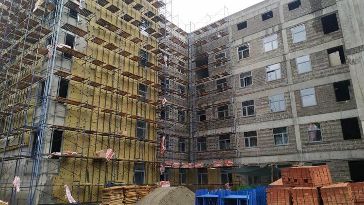 На Ставрополье новый корпус детской краевой больницы построен на 50 процентов
