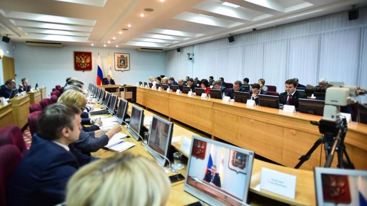 Досрочно отчитаются о доходах ставропольские министры
