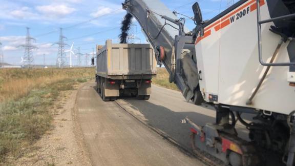 Дорогу к Кочубеевской ВЭС отремонтируют в Ставропольском крае до конца года