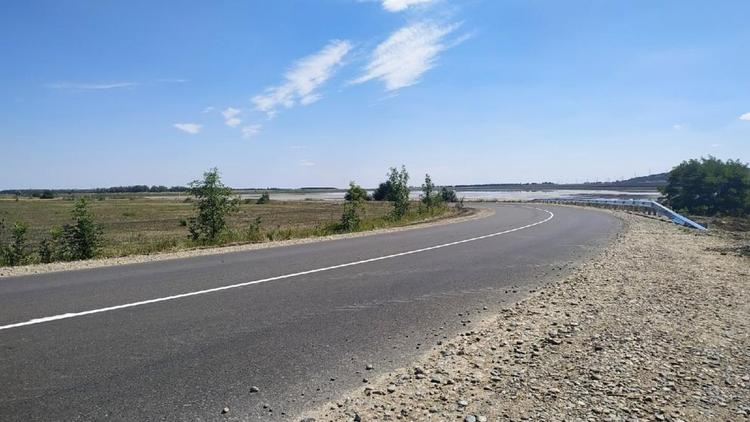 В Шпаковском районе Ставрополья отремонтировали 20 километров дороги