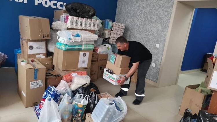 Более 65 тонн гуманитарной помощи отправили из Кисловодска беженцам Донбасса
