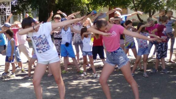 Акцию «Танец + Позитив = Здоровье» провели в Александровском районе