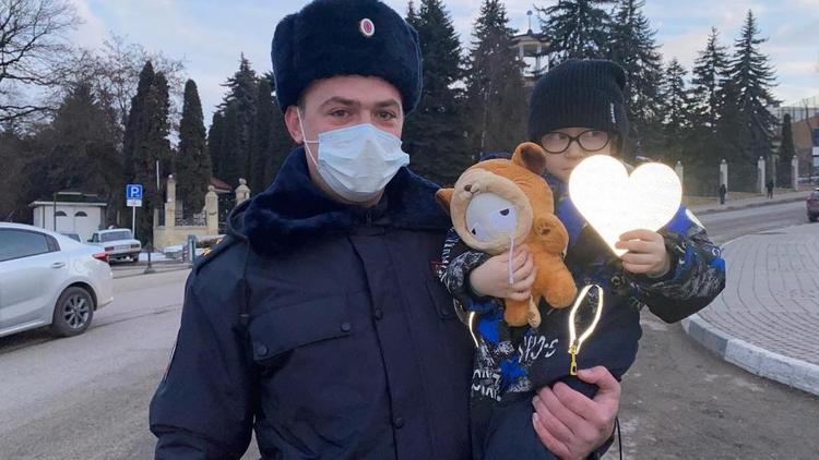 Акции по дорожной безопасности провели в День всех влюблённых в Кисловодске
