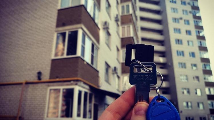В Железноводске 15 детей-сирот получили ключи от новых квартир