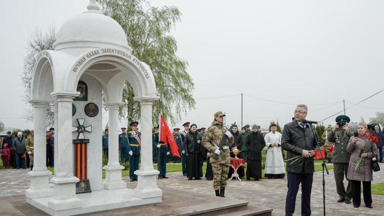 Губернатор Ставрополья принял участие в открытии мемориала Памяти воинам
