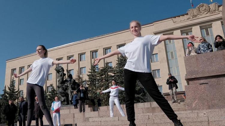 Профессиональные спортсмены и любители отмечают на Ставрополье День физкультурника