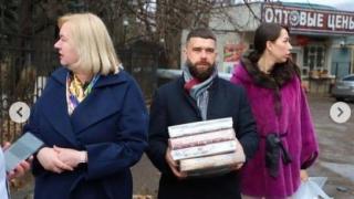 Предприниматель в Пятигорске передал гуманитарную помощь медикам