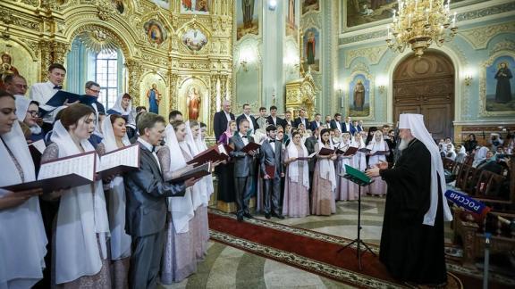 Лучшие церковные и светские хоры Ставрополья объединил юбилейный Пасхальный собор