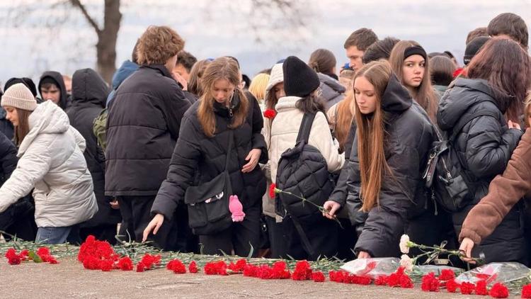 Более 2 тысяч порций «Блокадного хлеба» раздали в Кисловодске