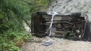 Упавший с обрыва автомобиль на Ставрополье разобрали по частям