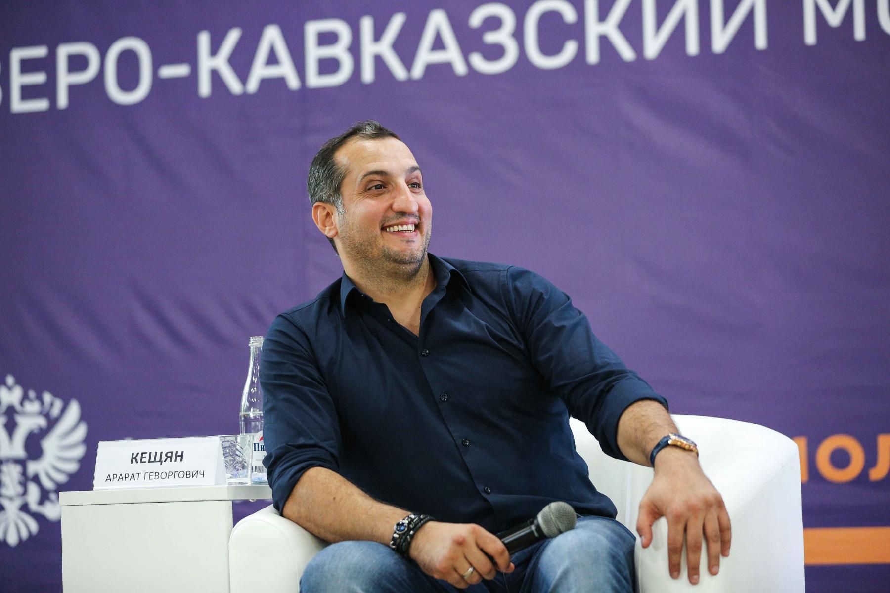 Секретами успеха с машуковцами поделились Арарат Кещян и Алан Батаев |  Ставропольская правда