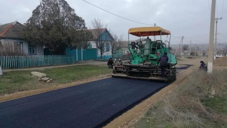 На Ставрополье в селе Арзгир завершили ремонт двух дорожных участков