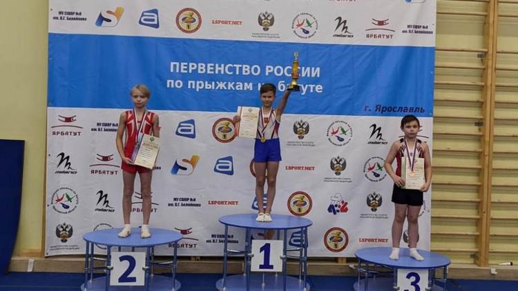 Акробаты из Ставрополя вернулись домой с медалями первенства России