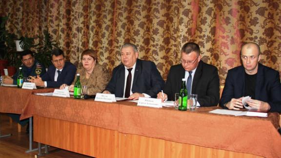 Глава администрации Невинномысска провел совещание по антитеррористической защищенности города