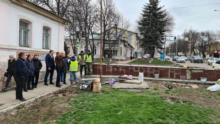 В Пятигорске ремонтируют проспект Калинина